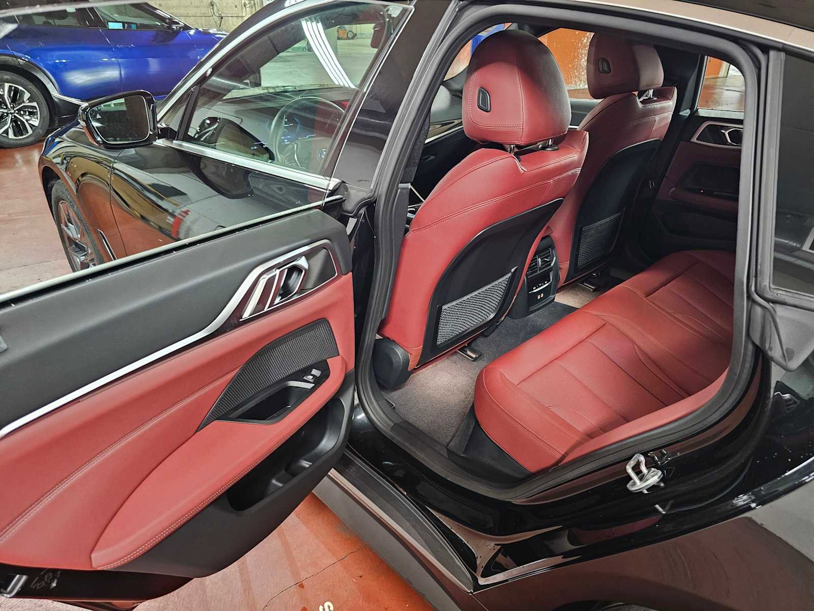 Used 2024 BMW i4 eDrive35 w/ Premium Package image 17