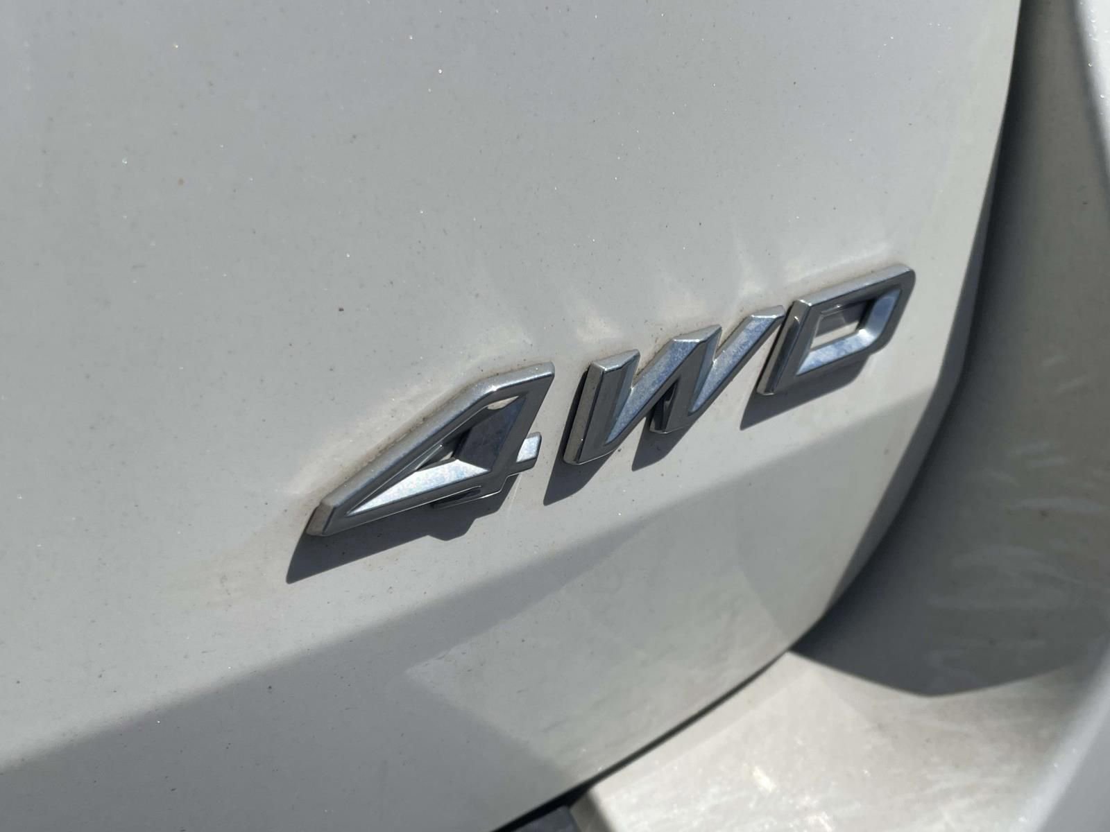 Certified 2022 Ford Explorer XLT w/ Equipment Group 202A image 4