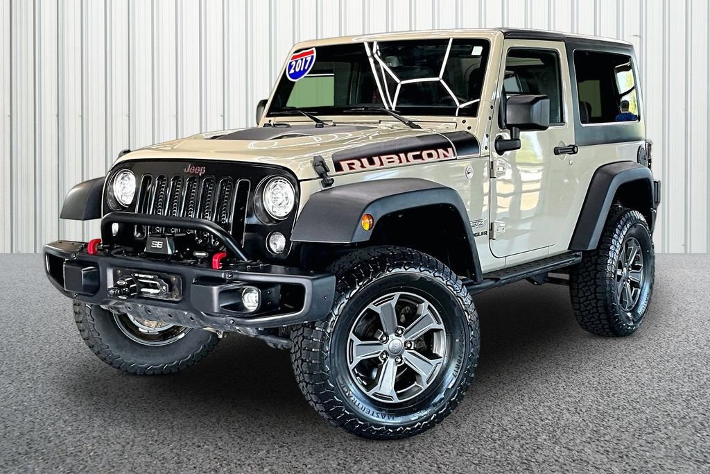 Used 2017 Jeep Wrangler Rubicon w/ Quick Order Package 24Z Recon AWD/4WD image 3