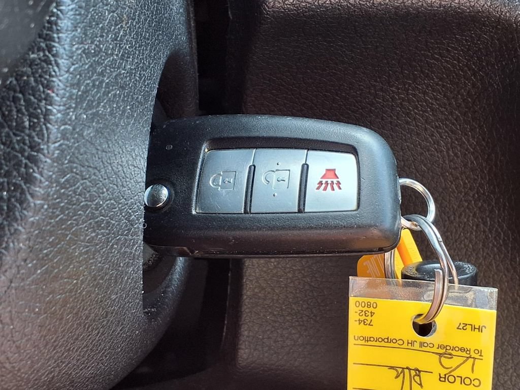 Used 2018 Nissan Rogue S w/ S Value Package FWD image 22