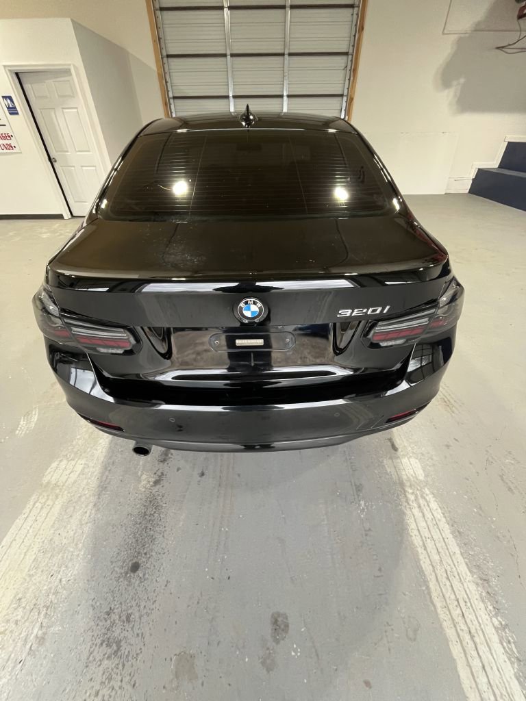 Used 2015 BMW 320i Sedan image 4