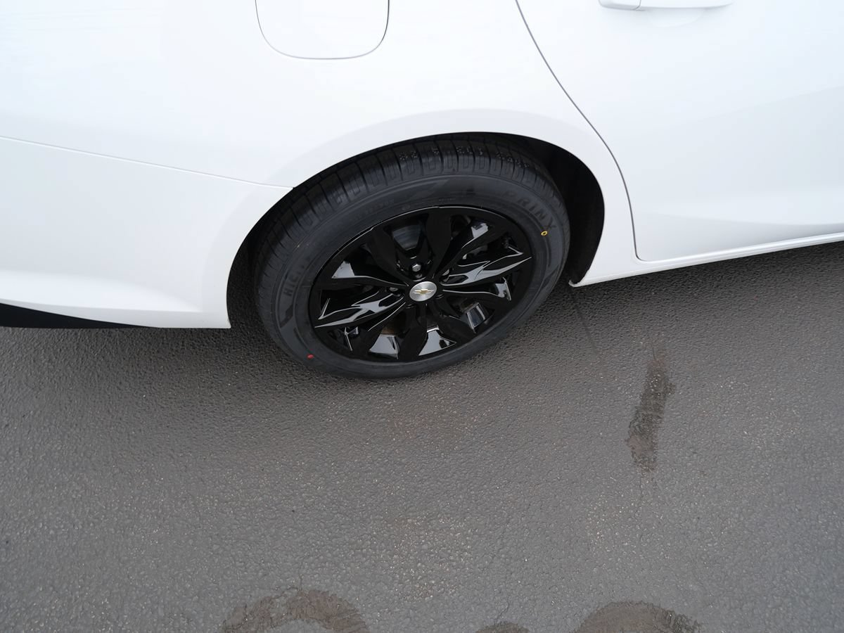 Used 2022 Chevrolet Malibu LT FWD image 34