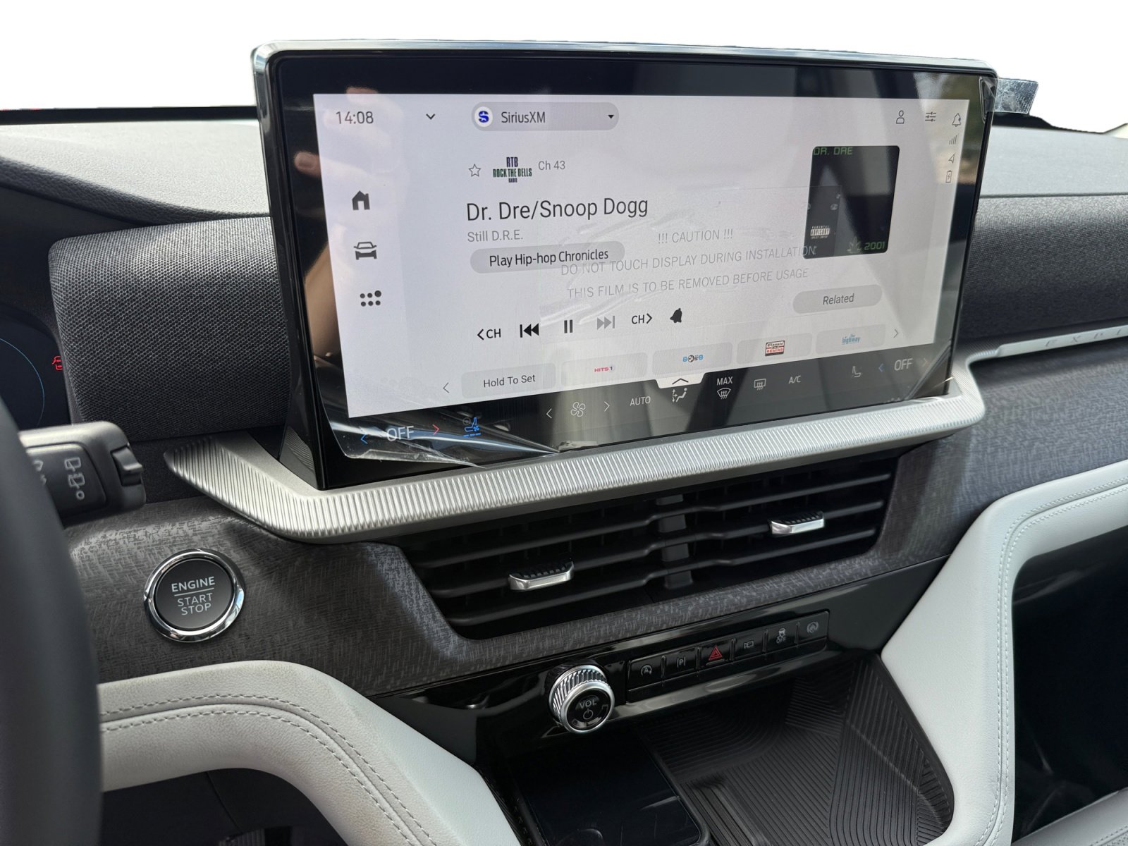 New 2025 Ford Explorer Platinum w/ Ultimate Package image 12