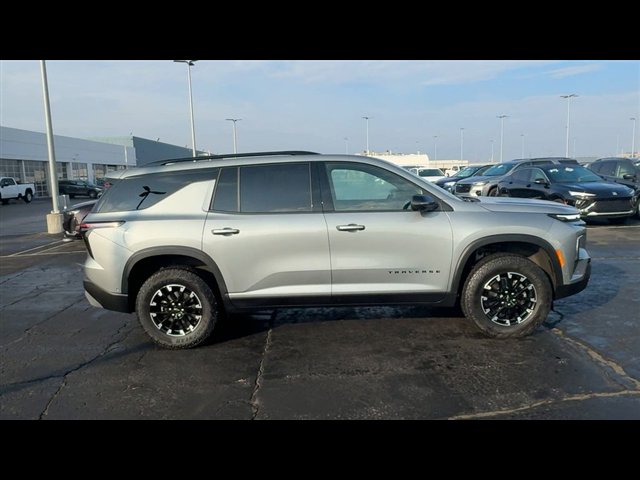 Certified 2024 Chevrolet Traverse Z71 w/ Enhanced Driving Package image 9