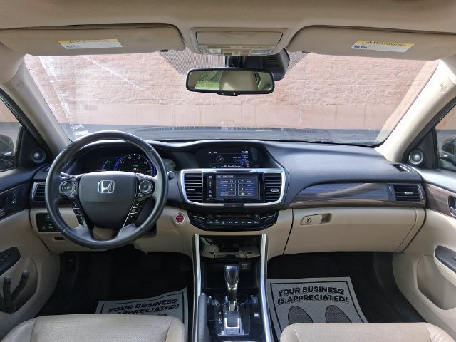 Used 2017 Honda Accord Touring image 20