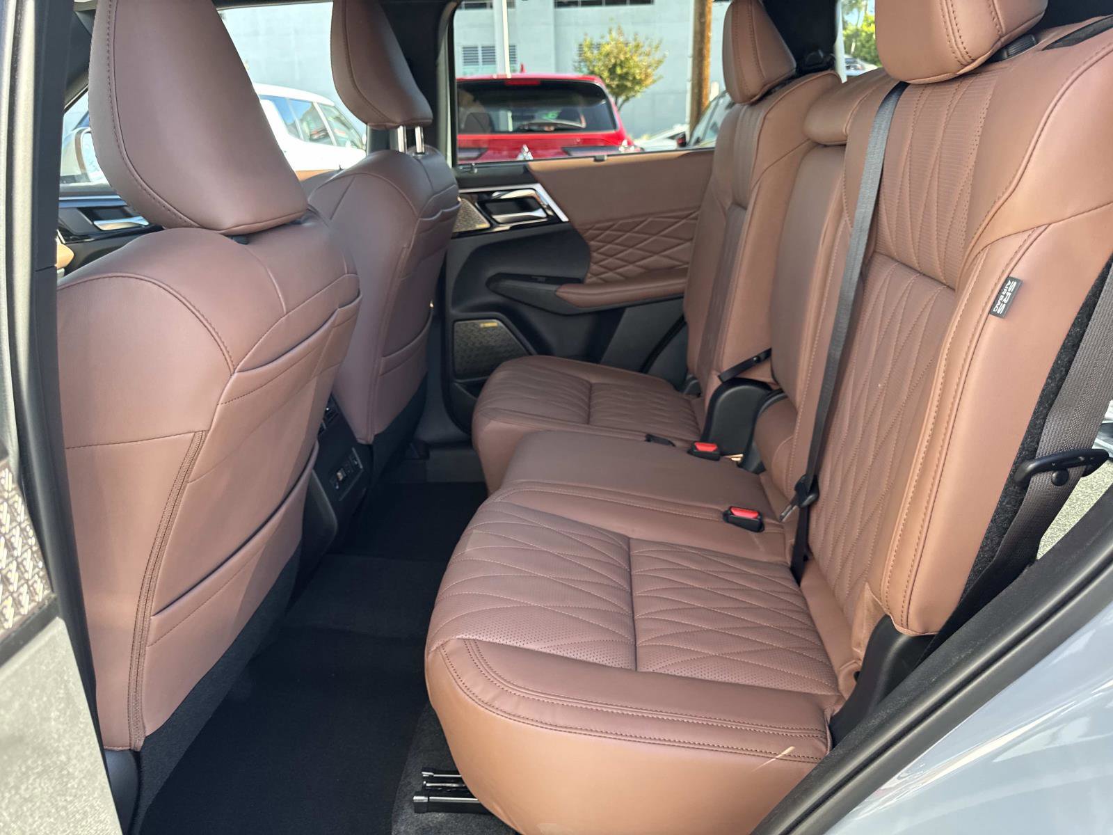 New 2026 Mitsubishi Outlander SEL image 11