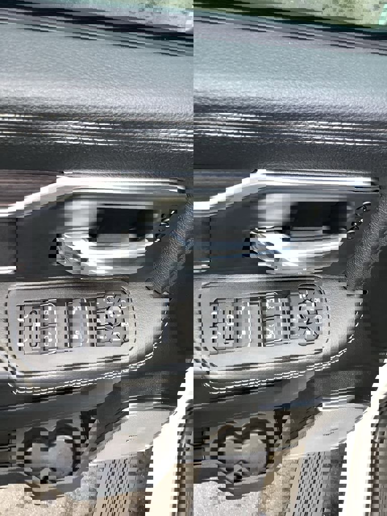 New 2025 RAM 2500 Laramie image 27