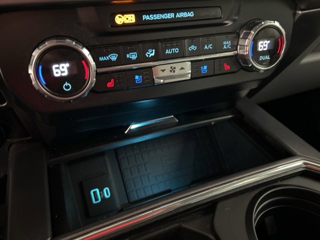 Used 2022 Ford F350 Limited image 19