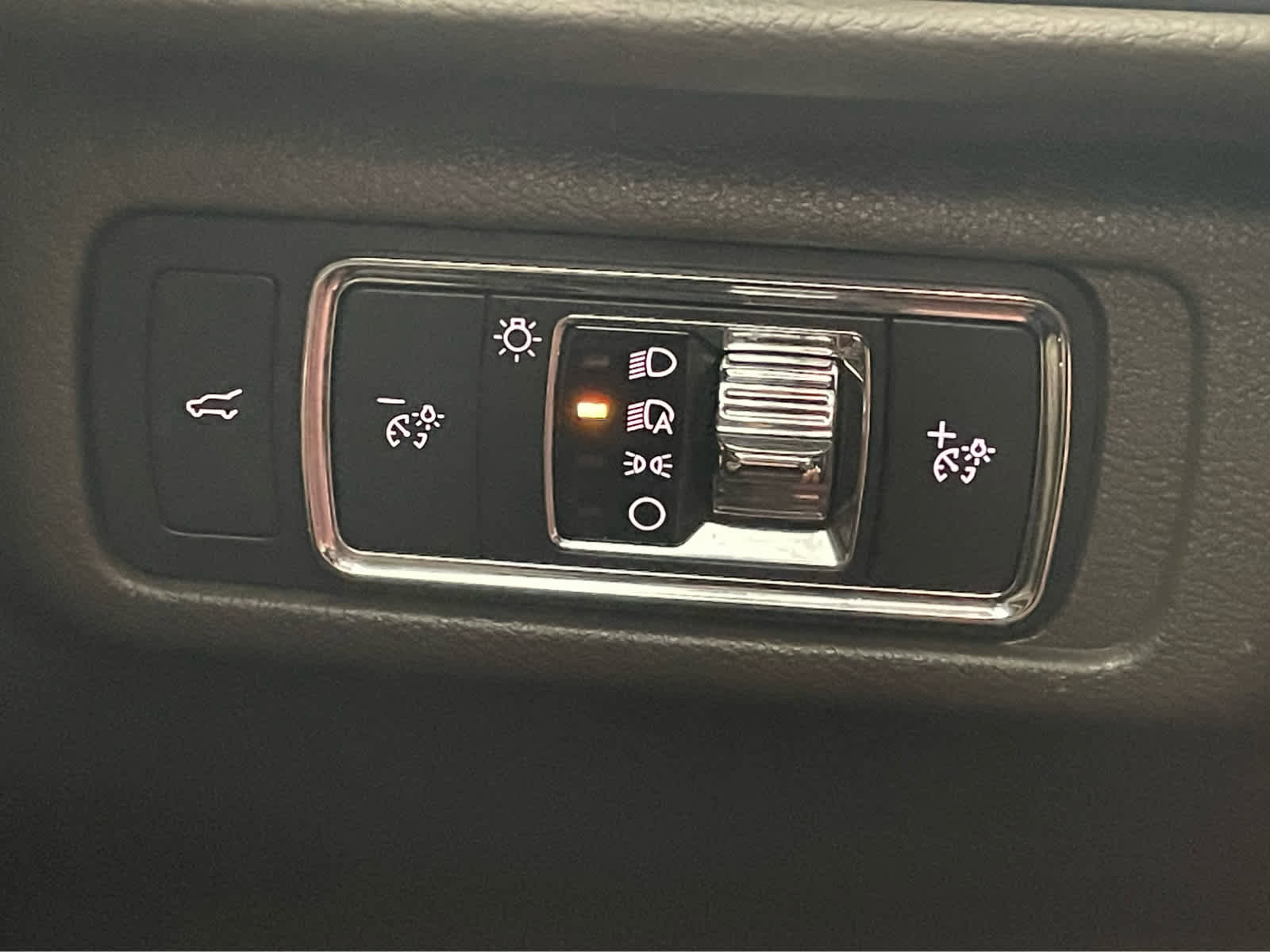 Used 2021 Lincoln Corsair AWD w/ Premium Package image 23