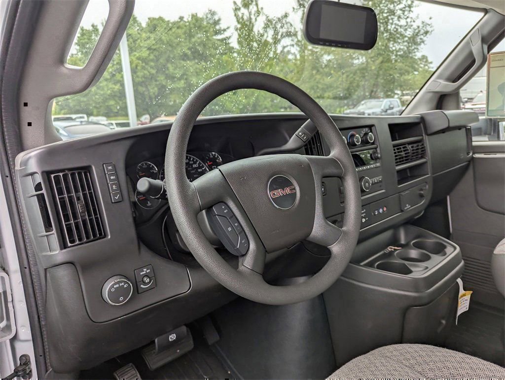 New 2025 GMC Savana 3500 Extended w/ Power Convenience Package RWD image 10