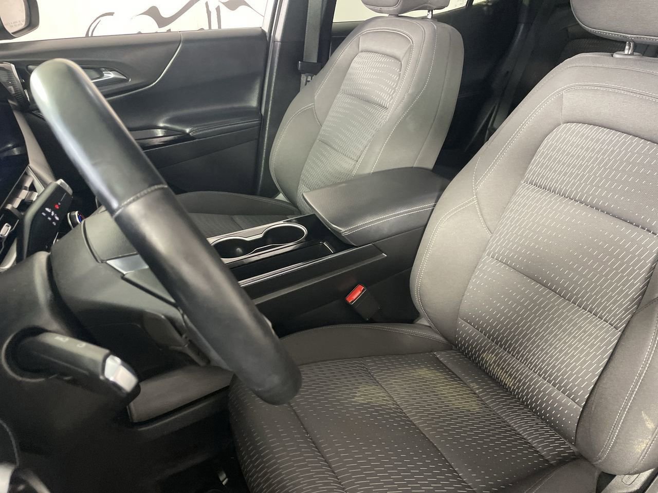 Used 2025 Chevrolet Equinox LT image 19