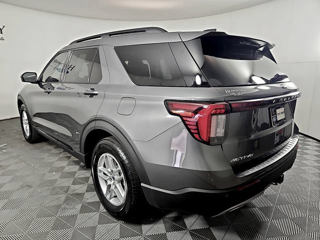 Used 2026 Ford Explorer Active w/ Active Comfort Package RWD image 7