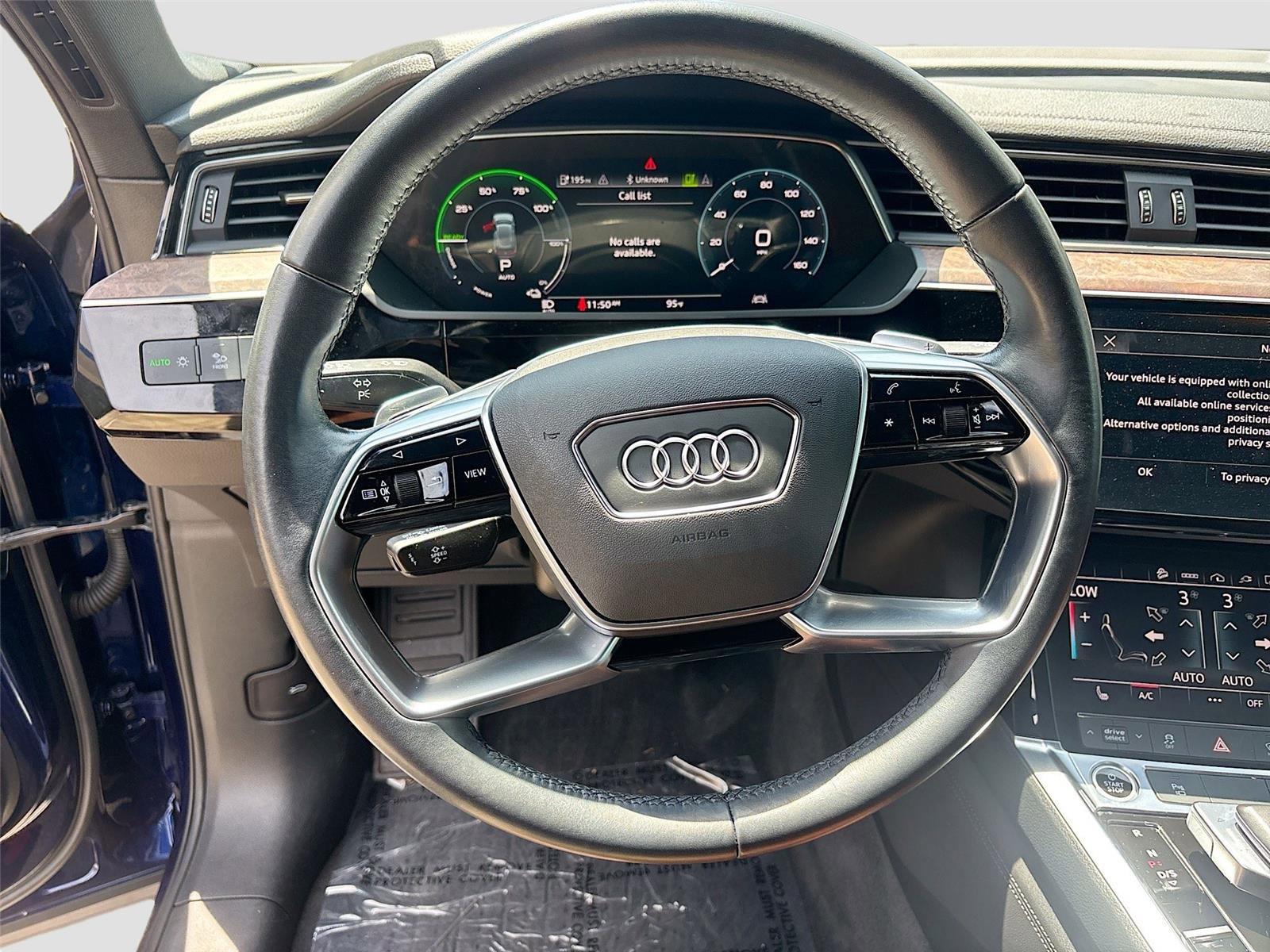 Used 2022 Audi e-tron Premium w/ Towing Package AWD/4WD image 11