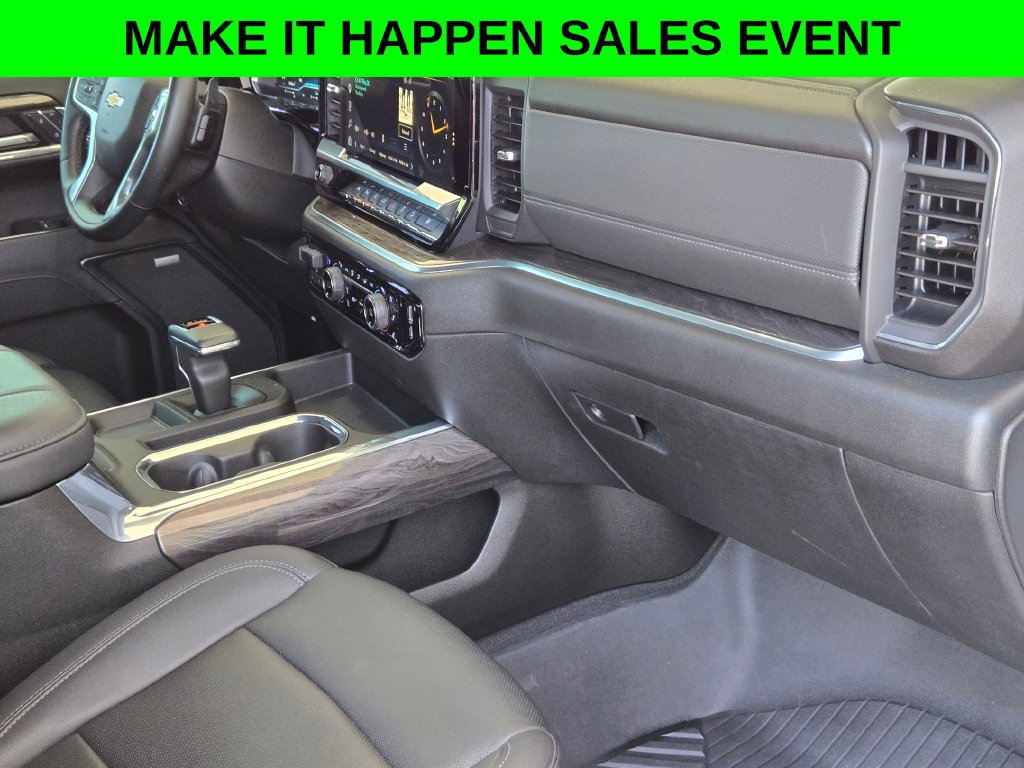 Used 2023 Chevrolet Silverado 1500 LTZ AWD/4WD image 27