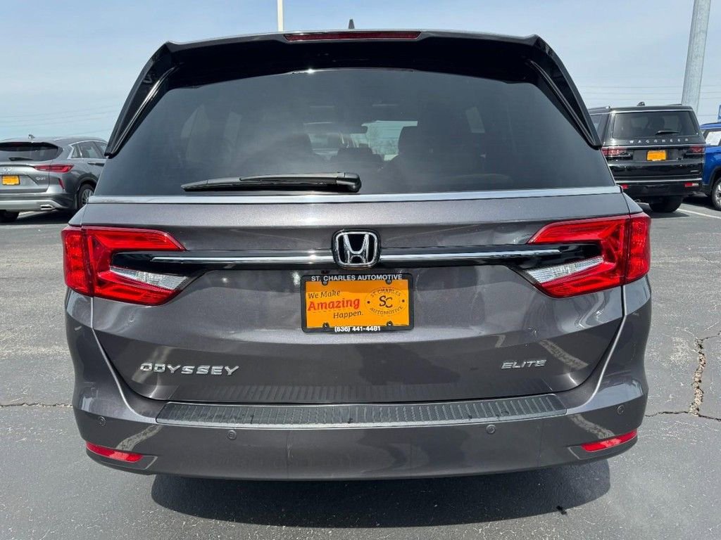 Used 2023 Honda Odyssey Elite image 4
