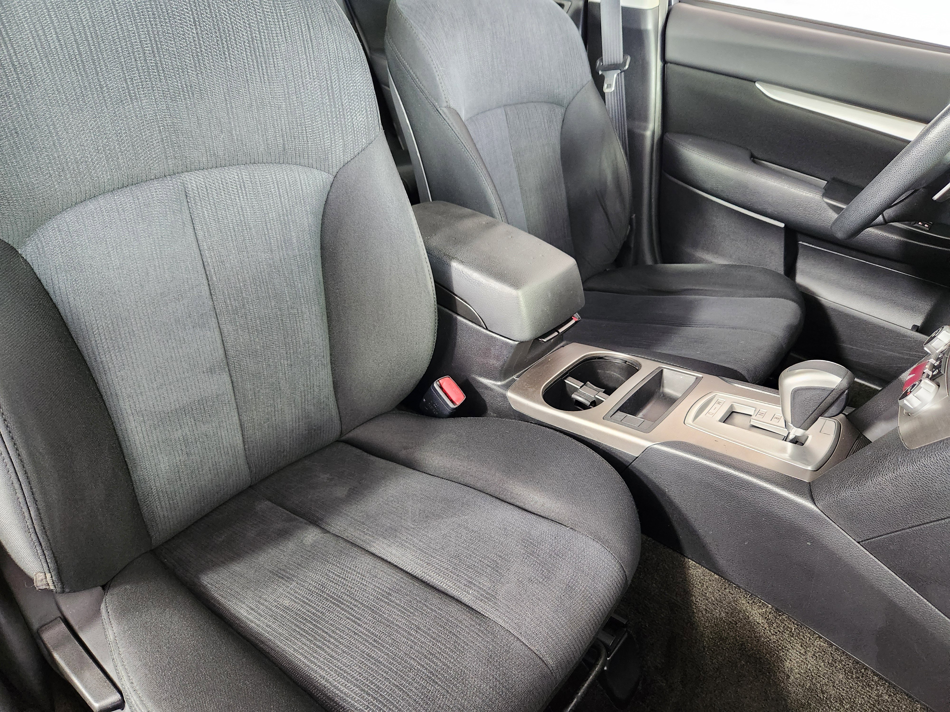 Used 2014 Subaru Outback 2.5i AWD/4WD image 10