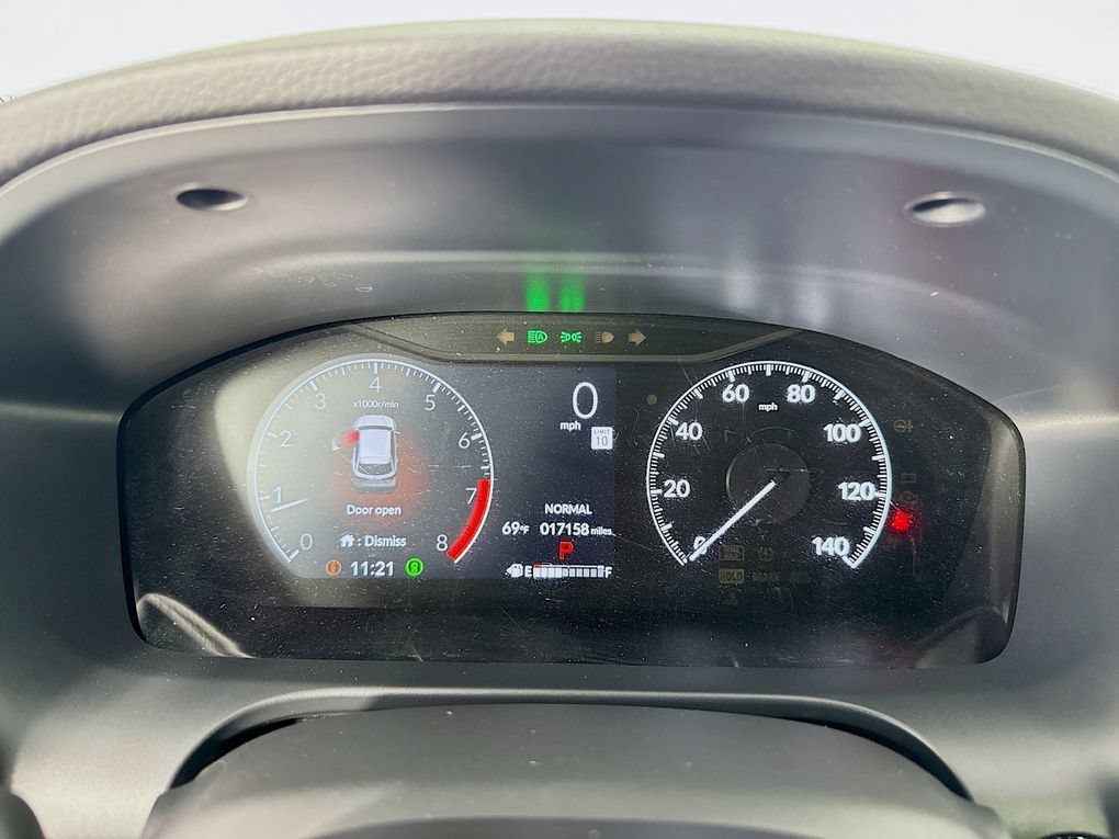 Used 2025 Honda HR-V Sport image 18