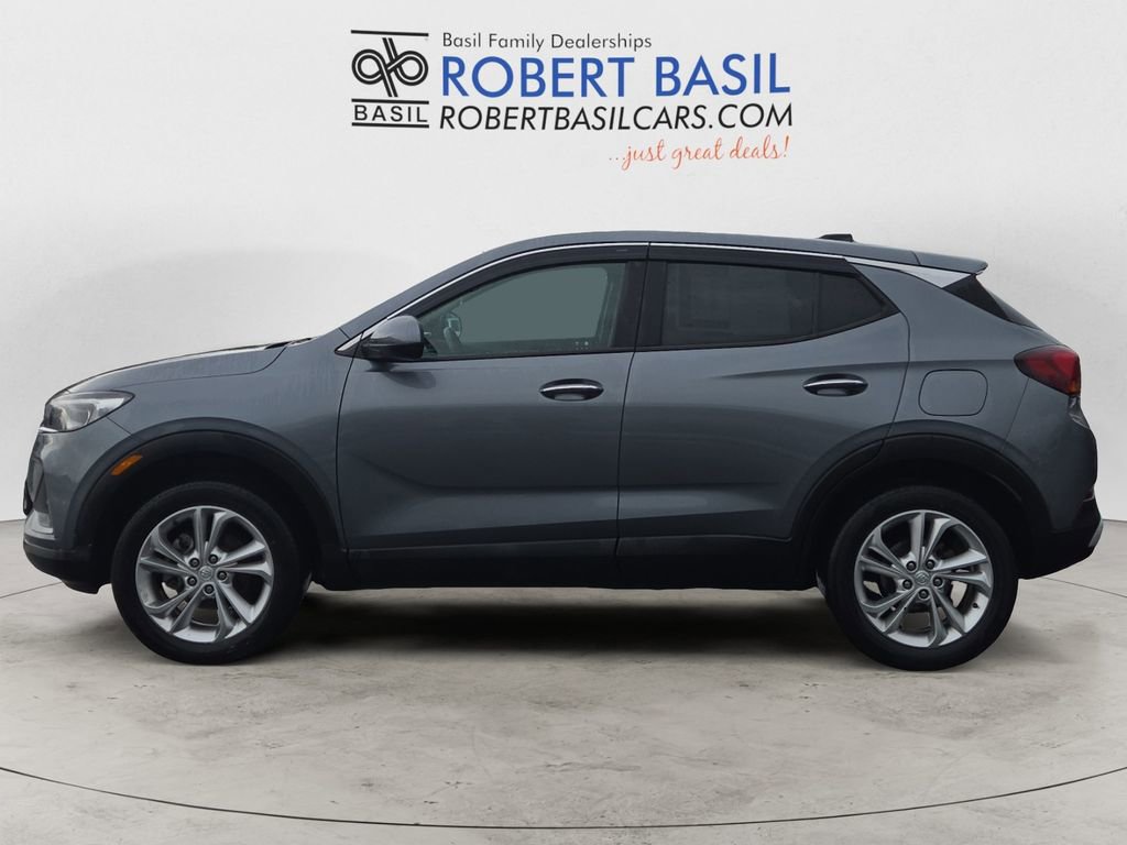 Used 2022 Buick Encore GX Preferred w/ Cold Weather Comfort Package image 2
