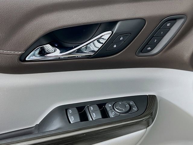 Used 2023 GMC Acadia SLT w/ Preferred Package image 9