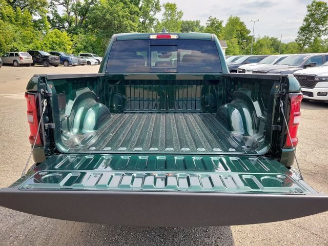 New 2026 RAM 1500 Big Horn AWD/4WD image 9
