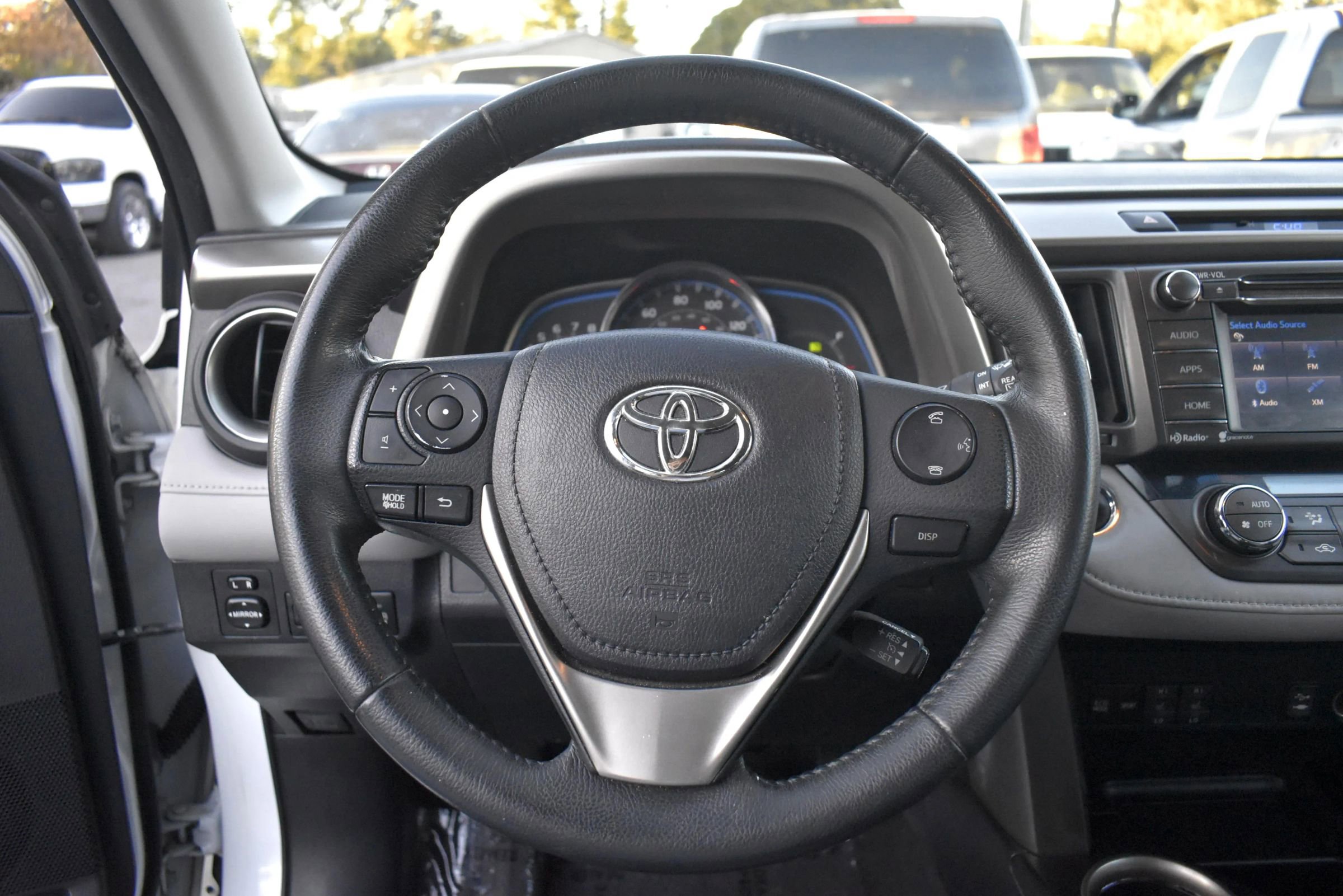 Used 2015 Toyota RAV4 Limited w/ Technology Package image 17