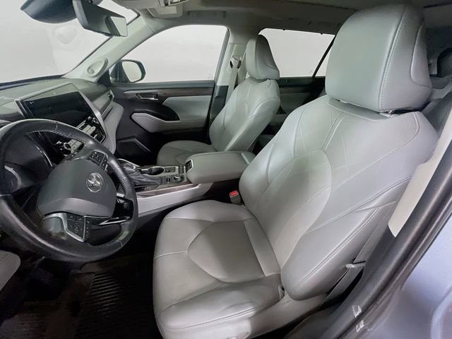 Used 2021 Toyota Highlander Platinum image 23