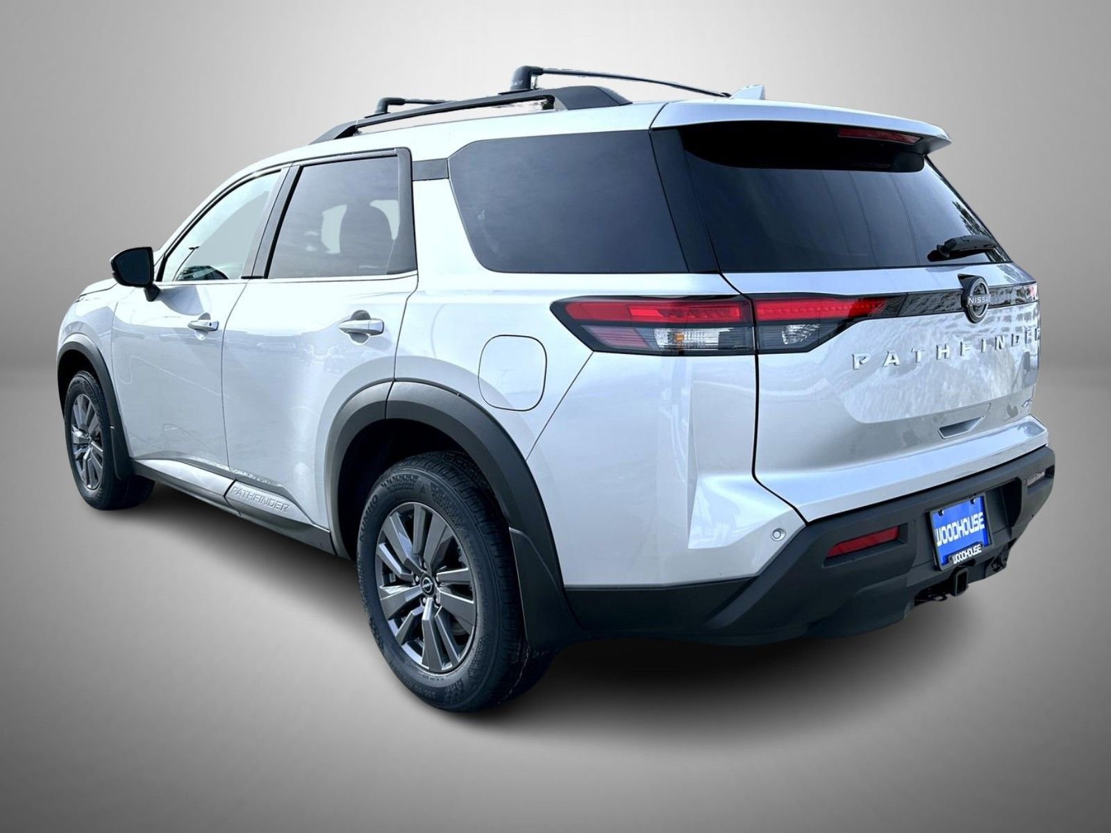 New 2025 Nissan Pathfinder SV w/ SV Premium Package image 7