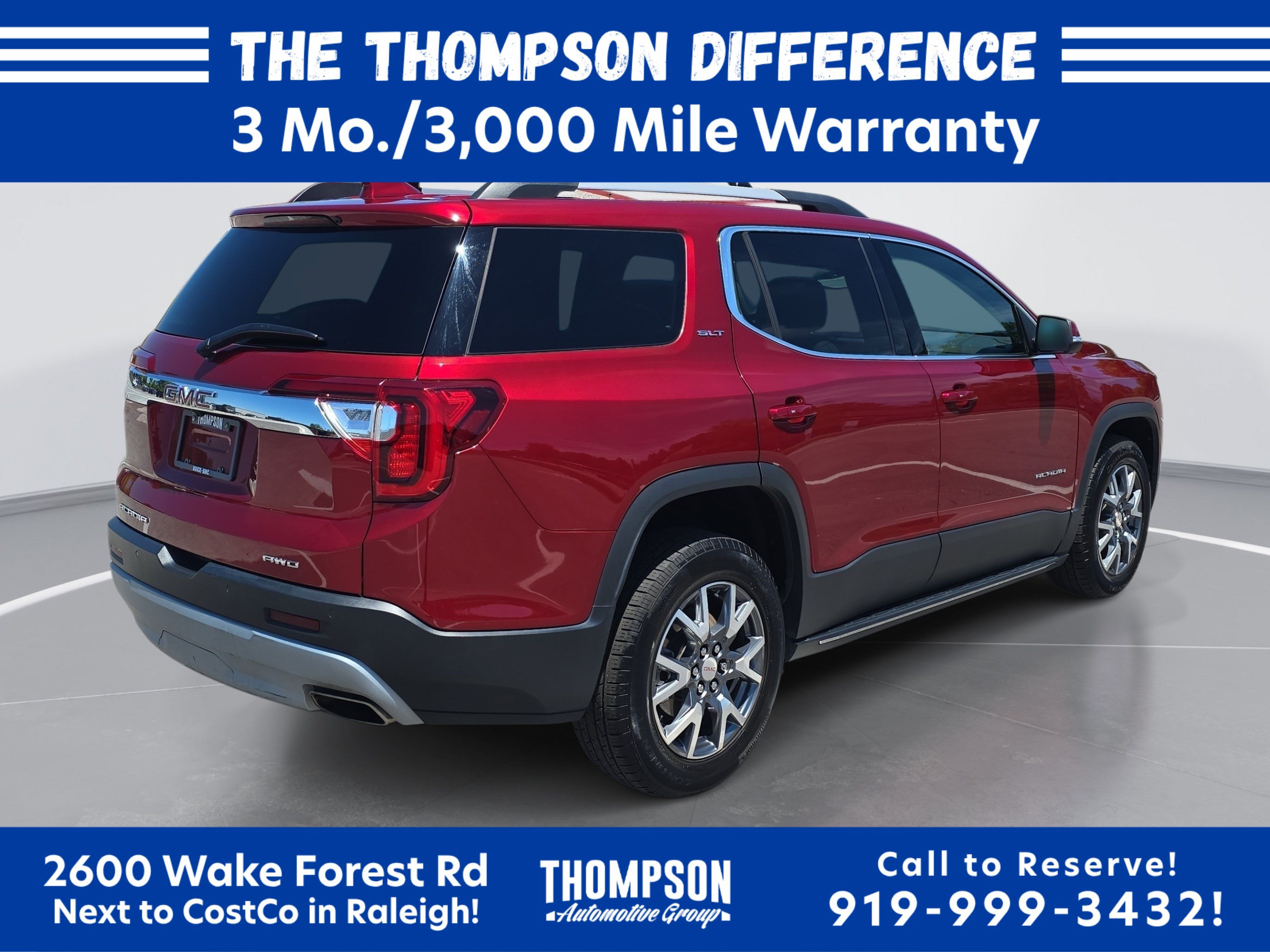 Used 2022 GMC Acadia SLT w/ Technology Package AWD/4WD image 3