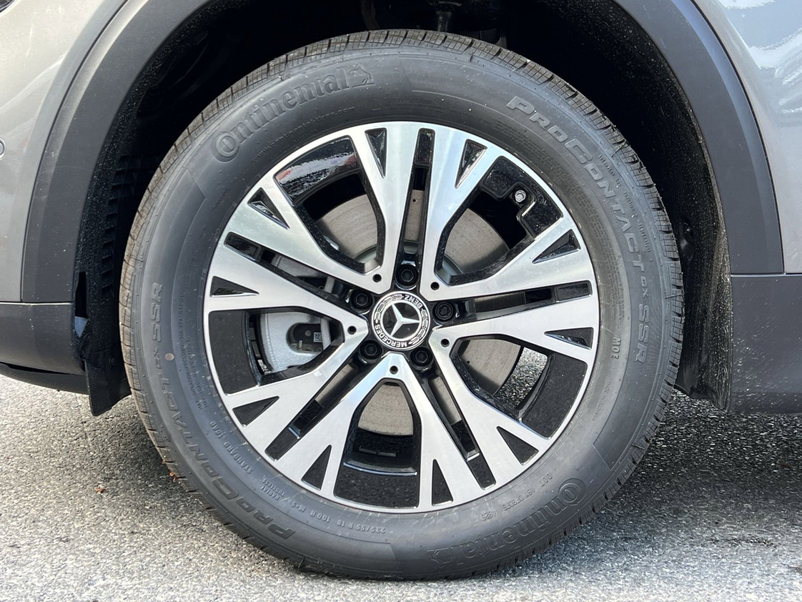 New 2026 Mercedes-Benz GLB 250 4MATIC image 17