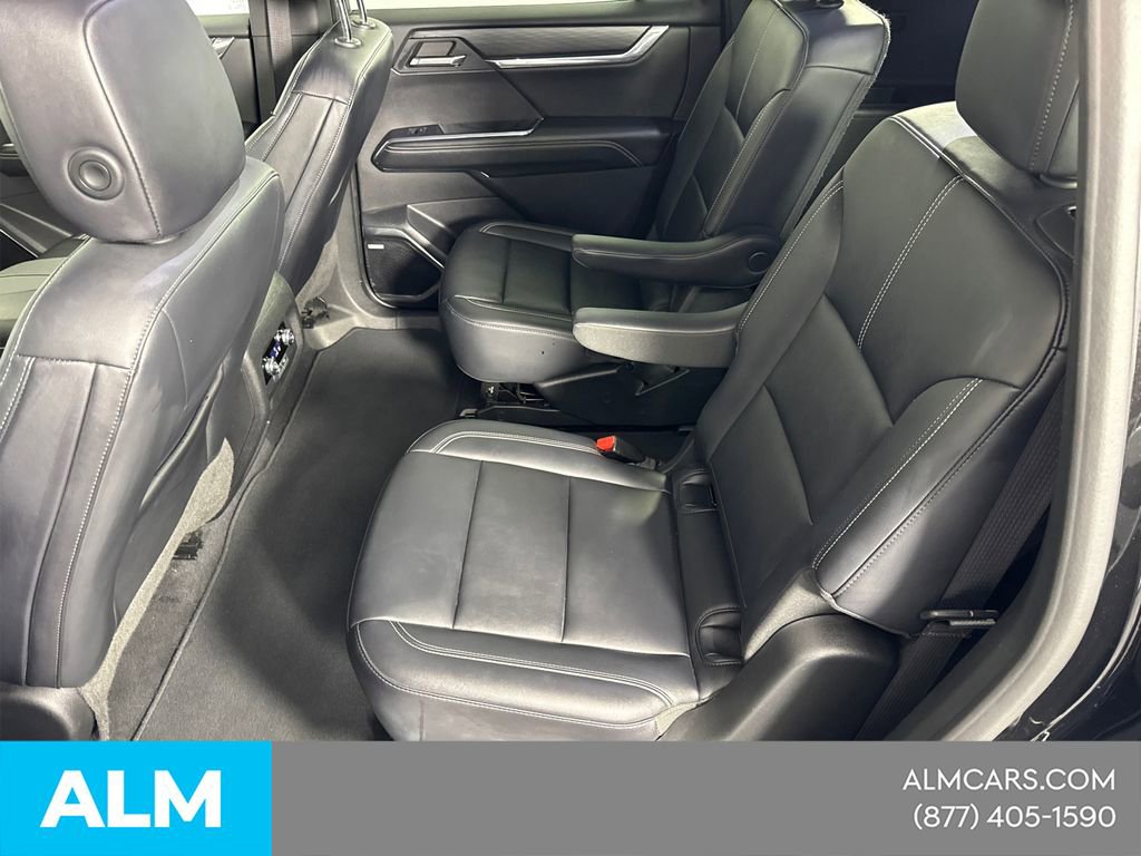 Used 2024 GMC Acadia Elevation image 24