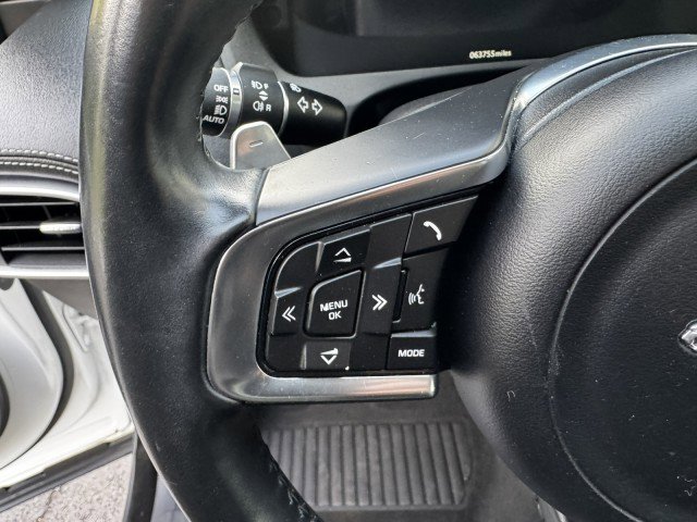 Used 2017 Jaguar F-PACE S image 8