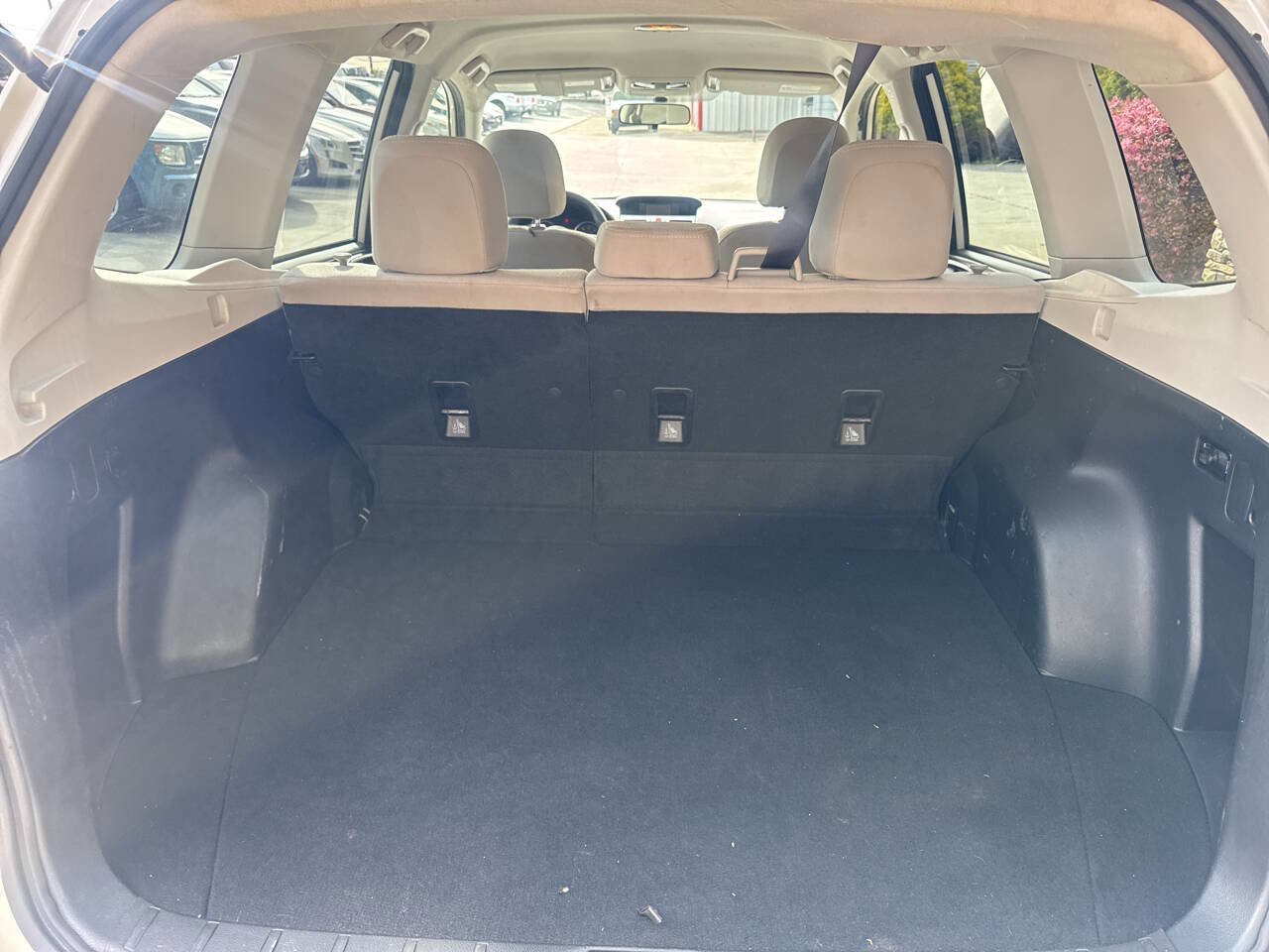 Used 2017 Subaru Forester 2.5i AWD/4WD image 12