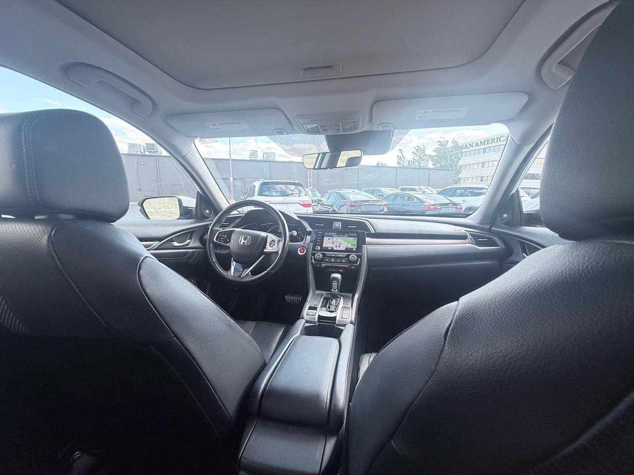Used 2019 Honda Civic Touring image 10