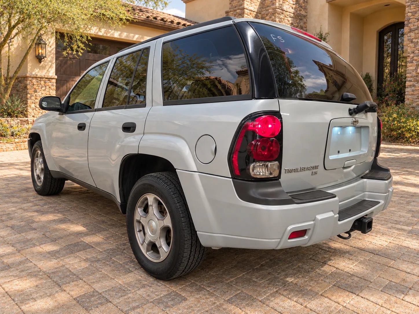 Used 2008 Chevrolet TrailBlazer 4WD w/ Off-Road Package image 3