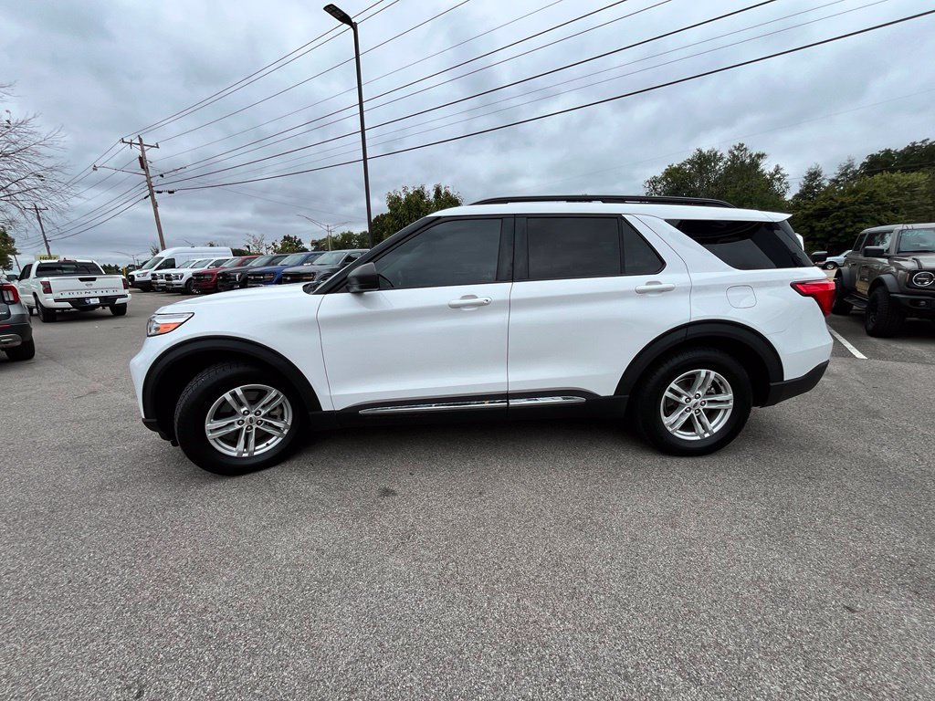 Used 2021 Ford Explorer XLT w/ Equipment Group 202A RWD image 7