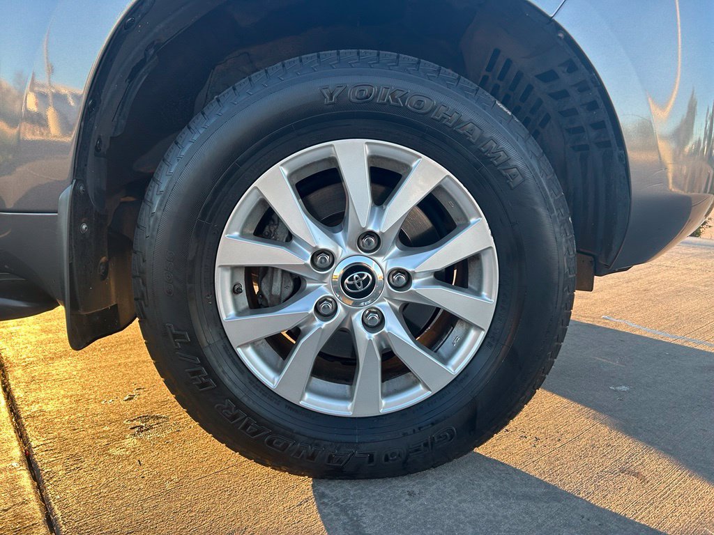 Used 2019 Toyota Land Cruiser AWD/4WD image 32