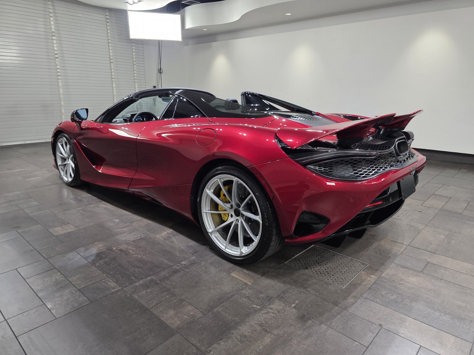 New 2027 McLaren 750S Spider RWD image 4