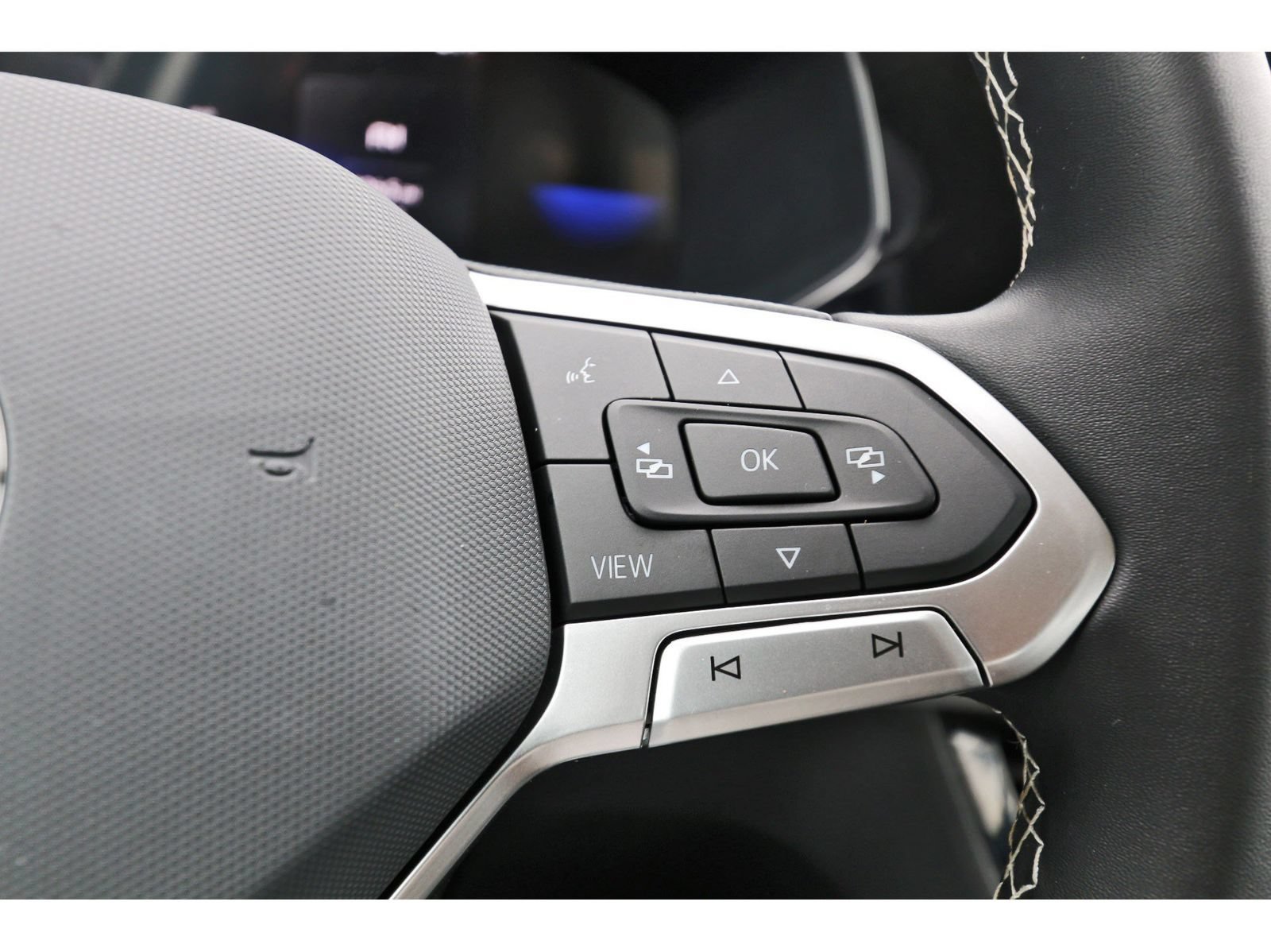 Used 2023 Volkswagen Taos S FWD image 18
