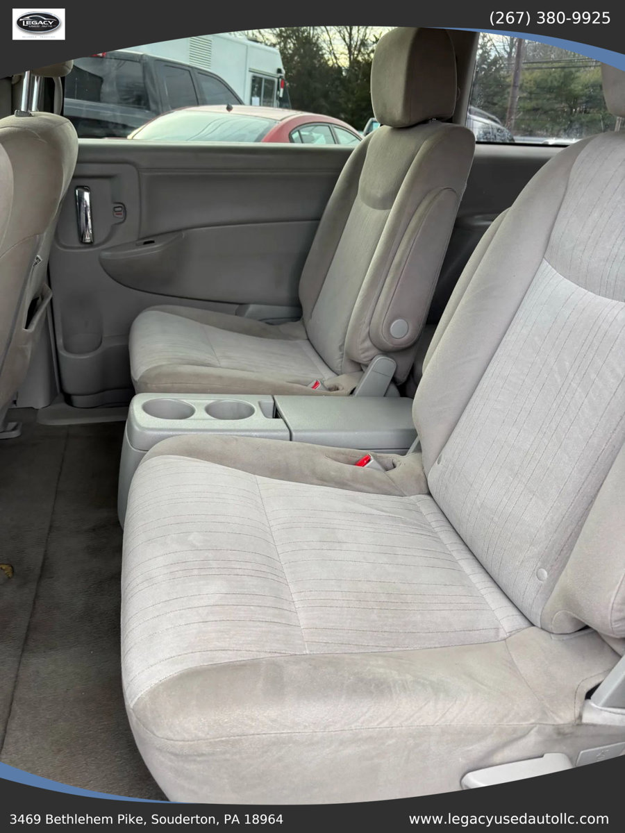 Used 2017 Nissan Quest SV image 22