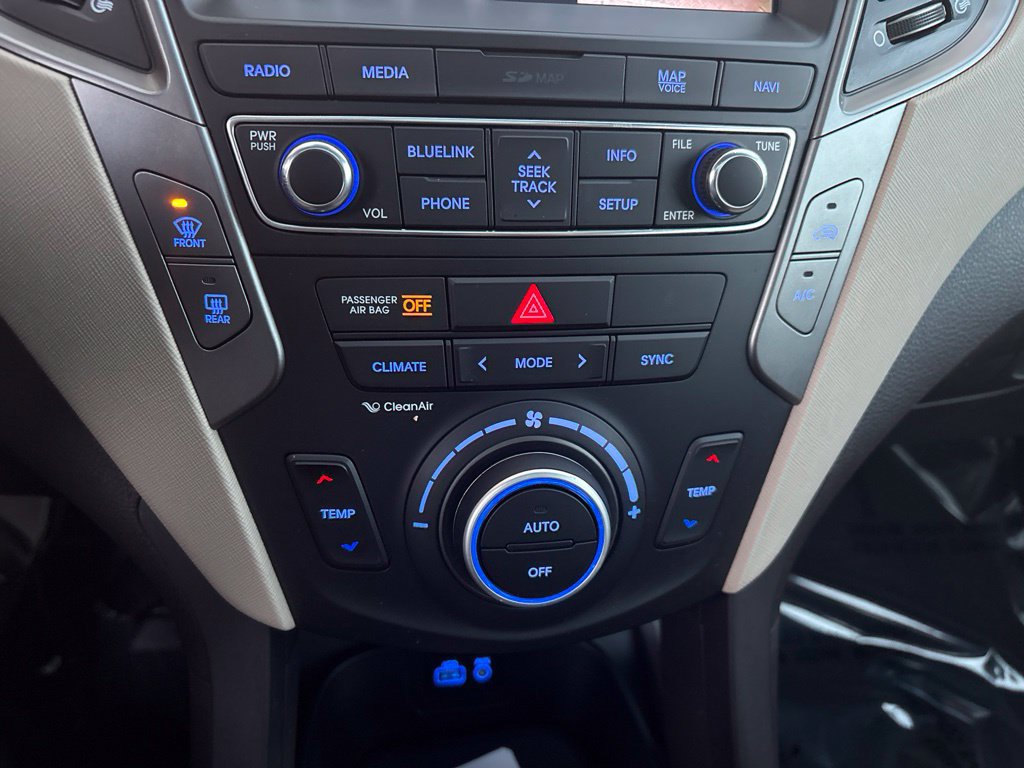 Used 2018 Hyundai Santa Fe Sport w/ 2.4L Tech Package 04 AWD/4WD image 19