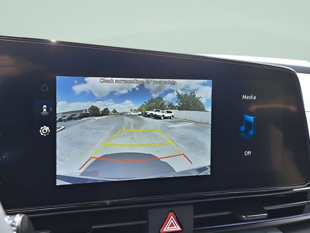 New 2026 Hyundai Elantra Limited image 21