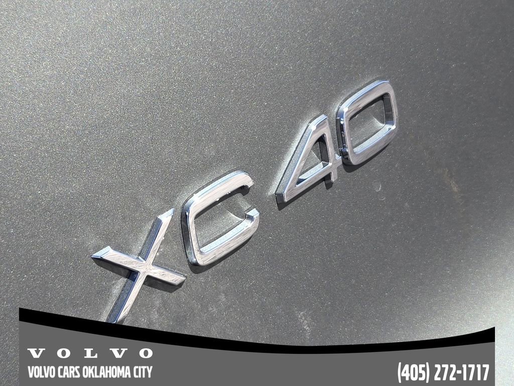 New 2026 Volvo XC40 B4 Core w/ Protection Package Premier image 10
