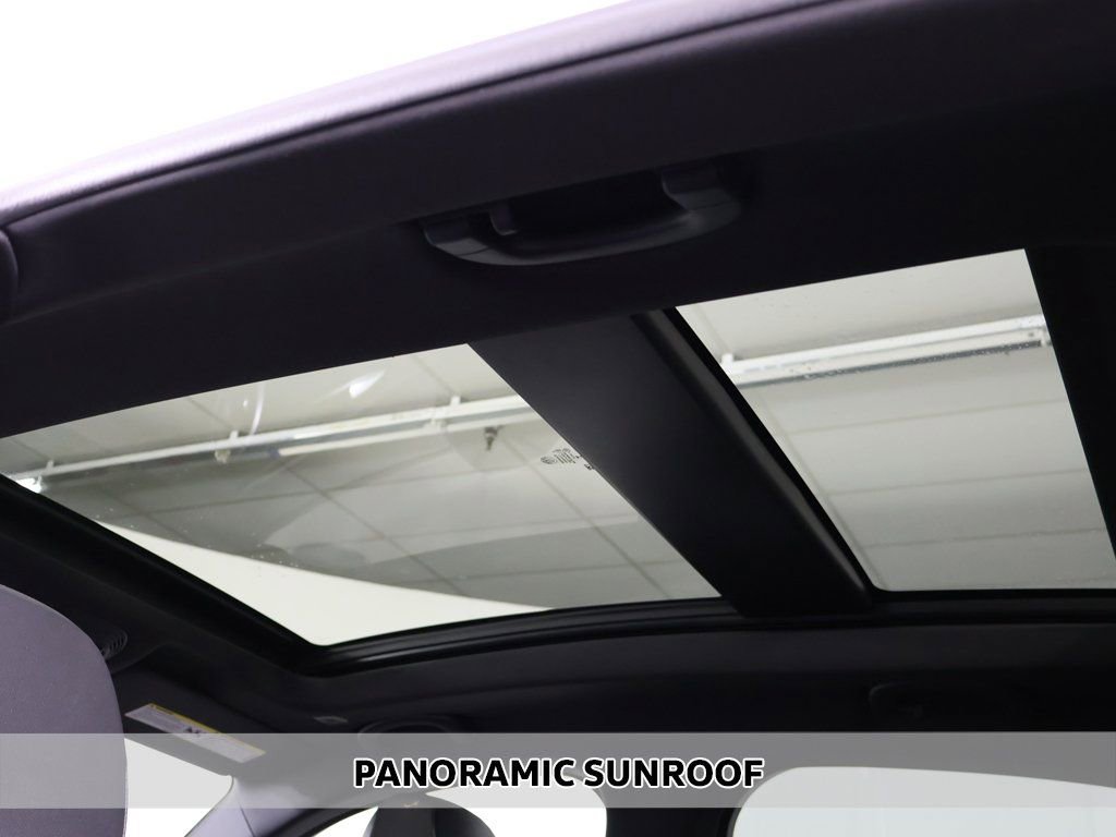 Used 2022 Alfa Romeo Stelvio Ti image 4