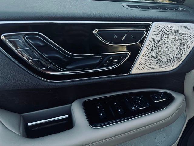 Certified 2024 Lincoln Navigator Reserve image 12
