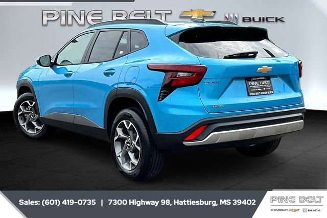 New 2026 Chevrolet Trax LT w/ Driver Confidence Package image 3