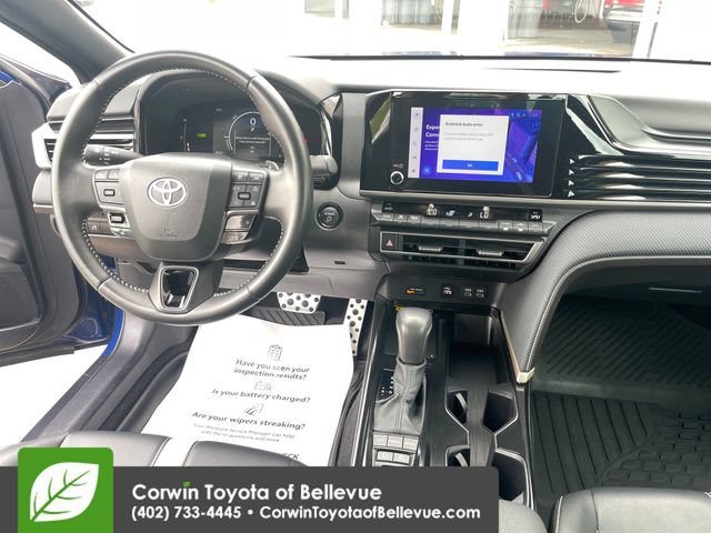 Used 2025 Toyota Camry SE FWD image 14
