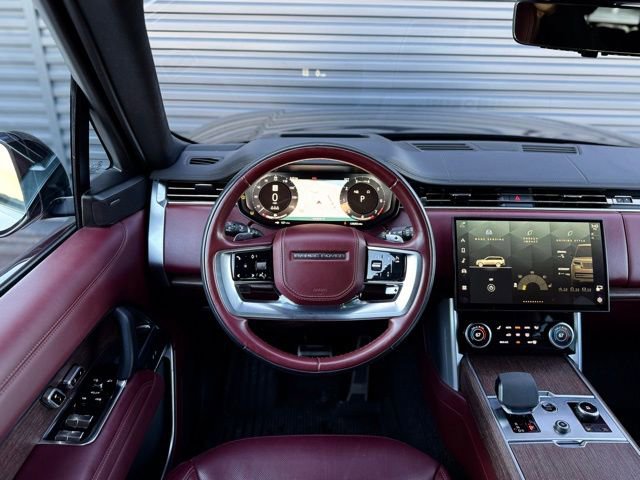 Used 2023 Land Rover Range Rover SE image 17