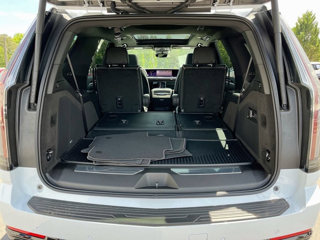 New 2026 Cadillac Escalade Sport w/ Touring Package AWD/4WD image 24