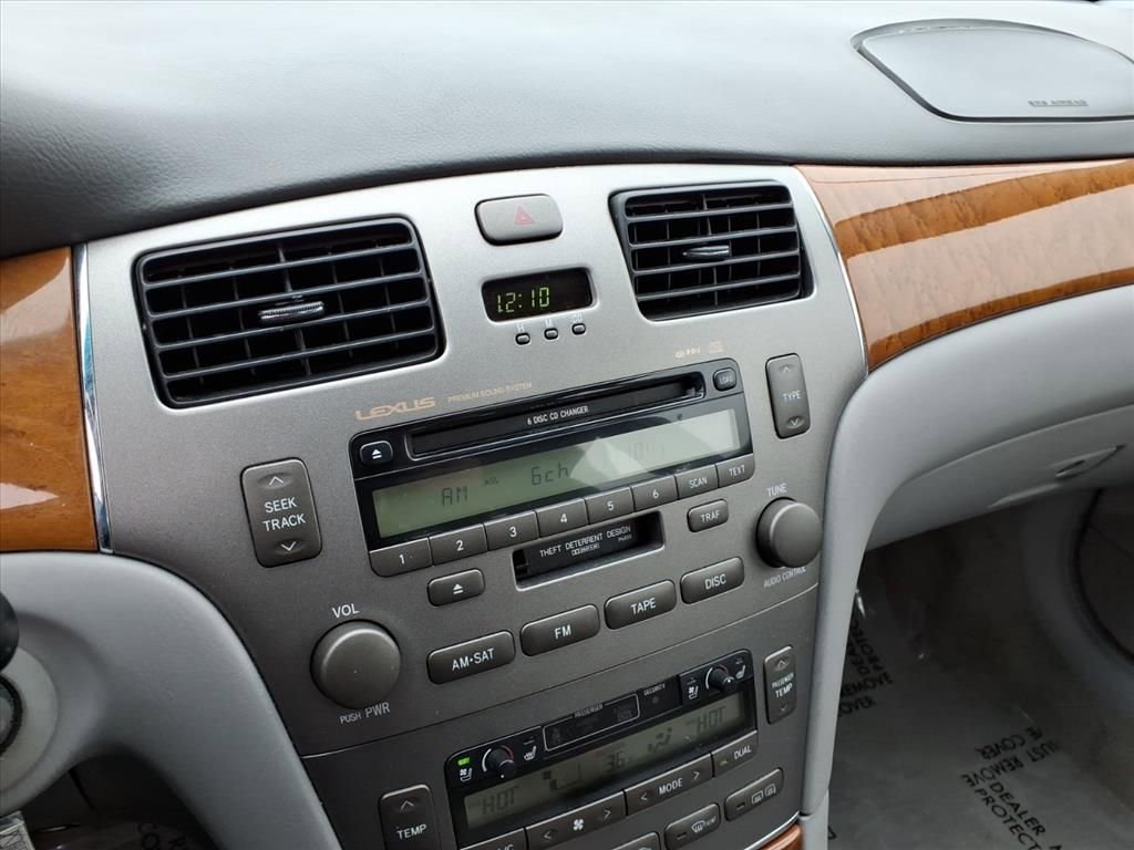 Used 2005 Lexus ES 330 FWD image 11