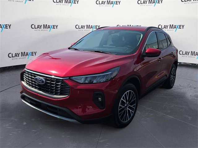 Used 2024 Ford Escape SE image 1